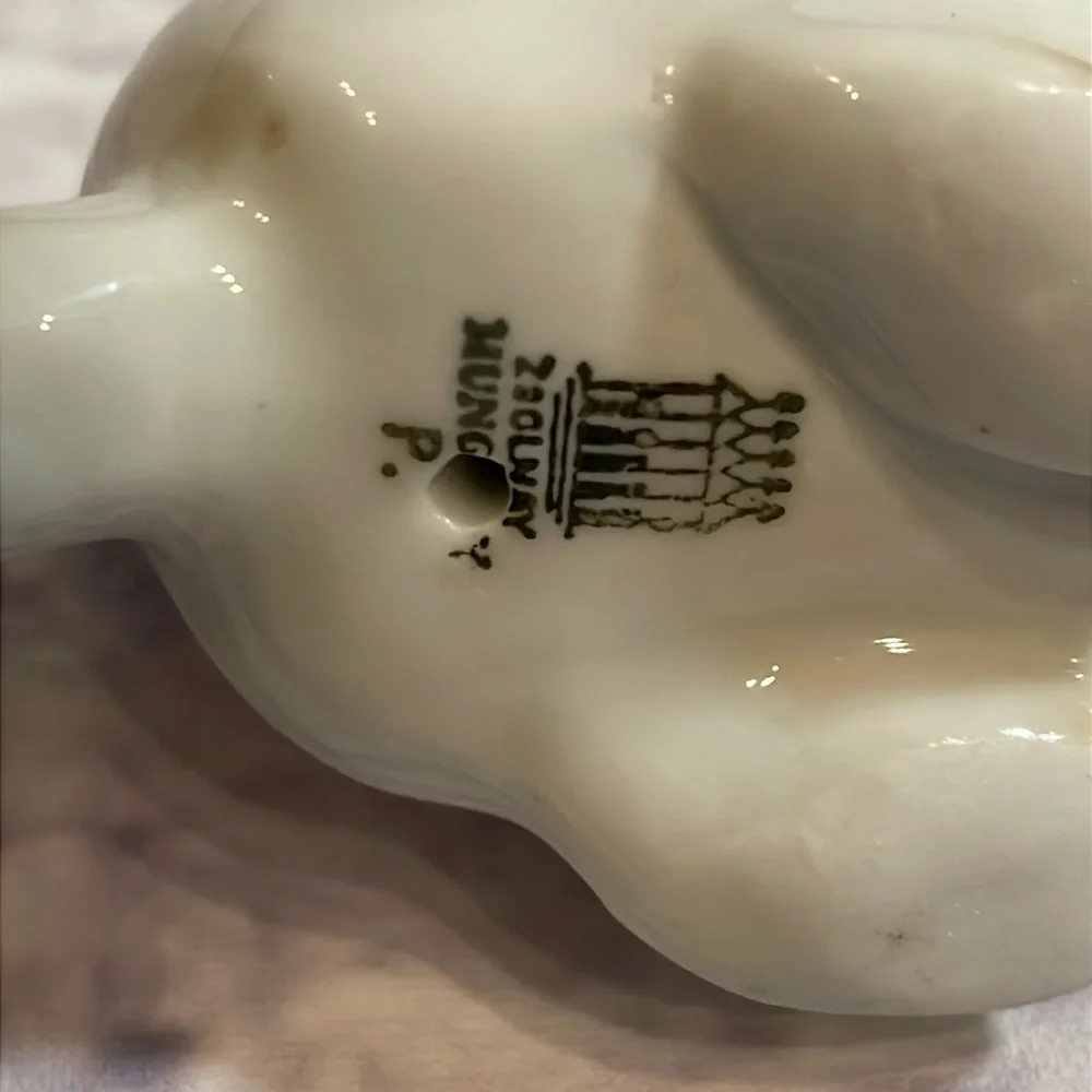 Zsolnay Vintage Hungarian Porcelain Cat Figurine - Picture 6 of 7
